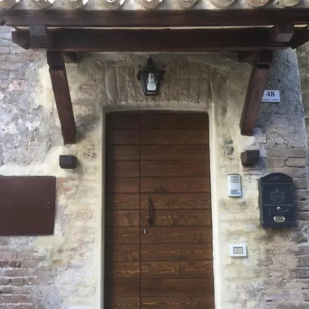 Il Castello San Giacomo (Umbria)