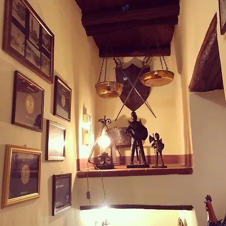 Il Castello Oda ve Kahvaltı