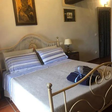 Il Castello Oda ve Kahvaltı *
