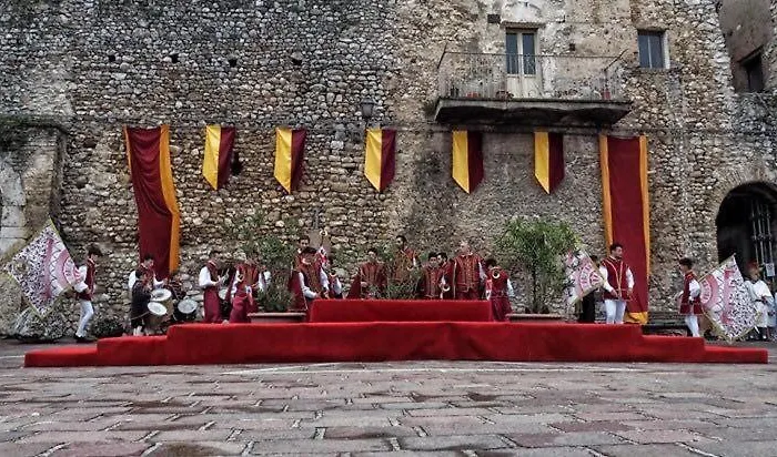 فندق مبيت وإفطار Il Castello *