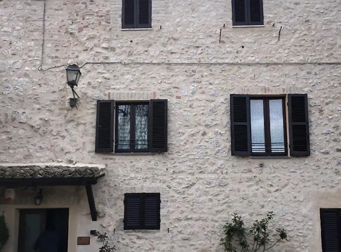 Il Castello San Giacomo (Umbria)